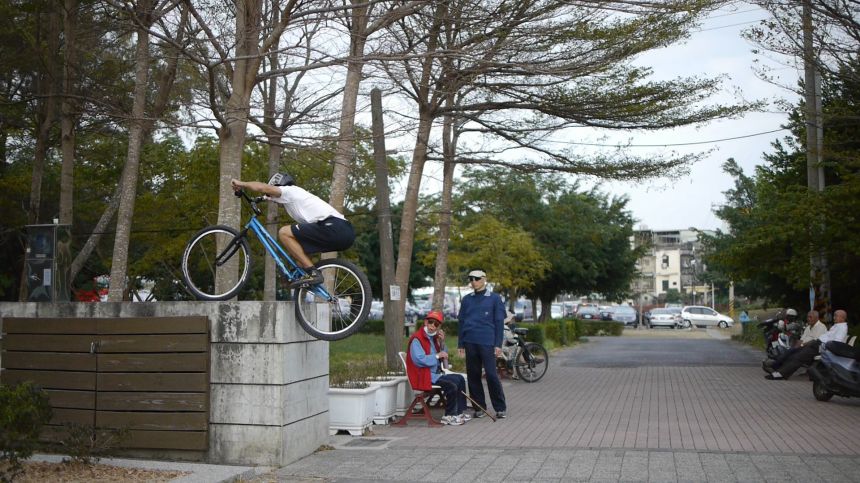 images/forum/2013/2013 new year ride.still002.jpg